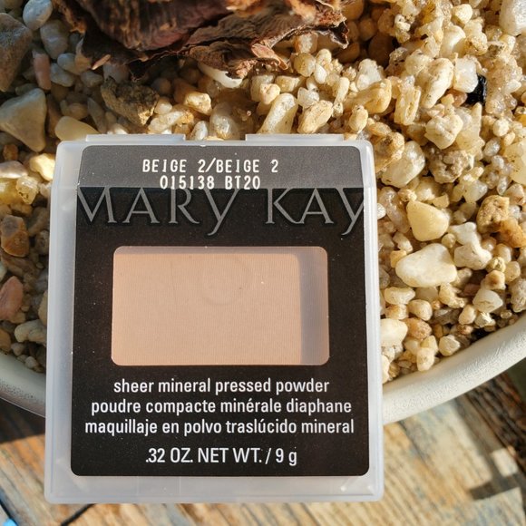 Beige 2 - Mary Kay Sheer Mineral Pressed Powder - Picture 1 of 7